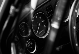 Vendre sa voiture à un particulier ou à un professionnel : que choisir ?